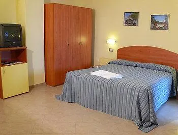 Lägenhetshotell San Rocco Relais Soiano Del Lago