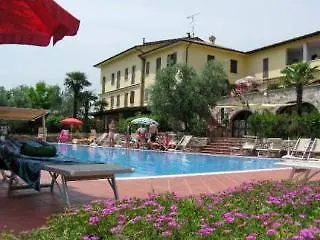 Lägenhetshotell San Rocco Relais