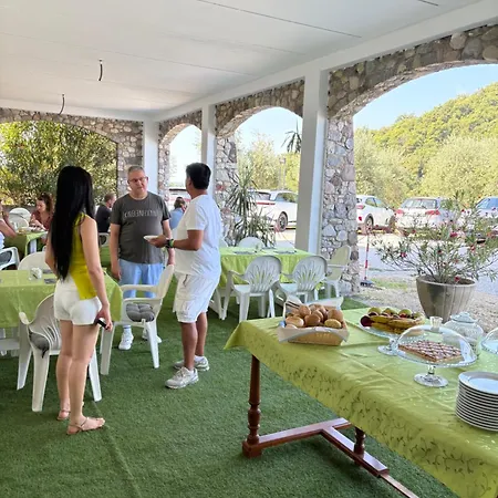 Apart-hotel San Rocco Relais Soiano Del Lago